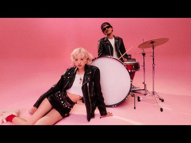 Download Lagu MP3 APT. ROSÉ &#038; Bruno Mars: Duet Dahsyat yang Menggemparkan!